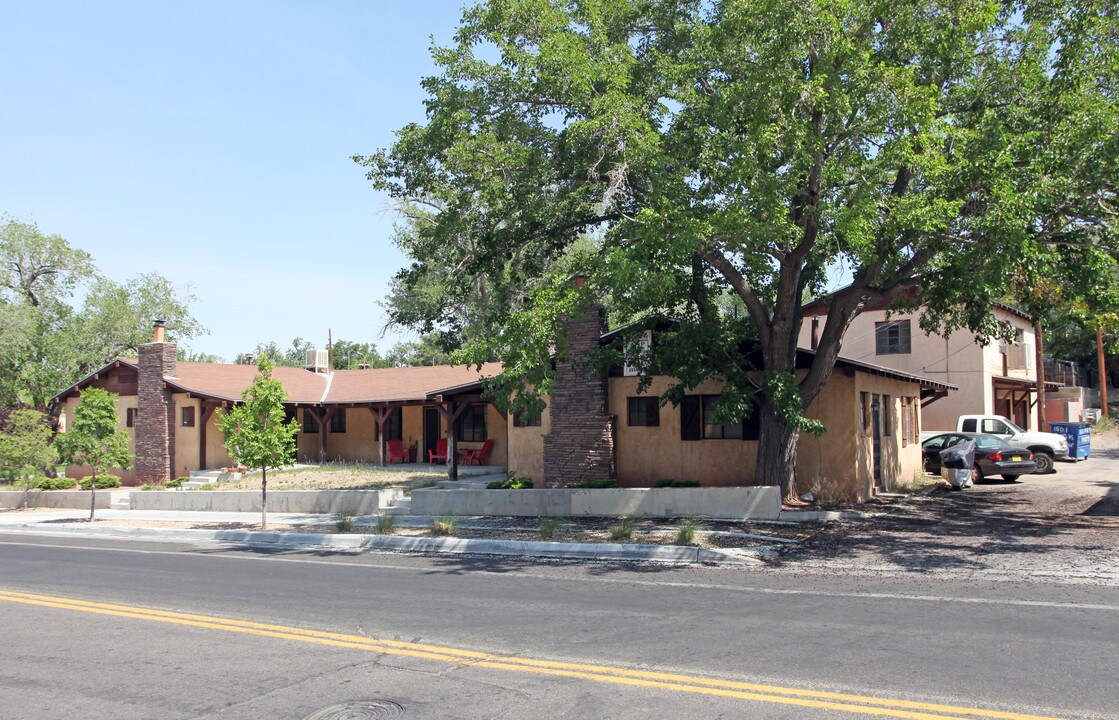 1501-1507 Dr. Martin Luther King Jr Ave NE in Albuquerque, NM - Building Photo