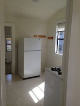 117 18th St in Pacific Grove, CA - Building Photo - Building Photo