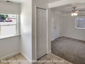 1995 Ingalls St in Lakewood, CO - Building Photo - Building Photo