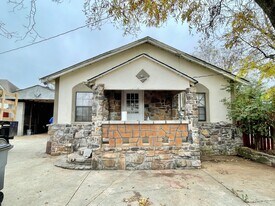104 Selma St in Hot Springs, AR - Building Photo