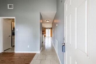 10822 White Oak Bend Dr in Houston, TX - Building Photo - Building Photo