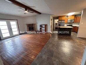 310 Sugarberry Dr in Greenwood, AR - Building Photo - Building Photo