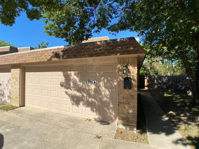 2104 Edwin St in Fort Worth, TX - Building Photo - Building Photo
