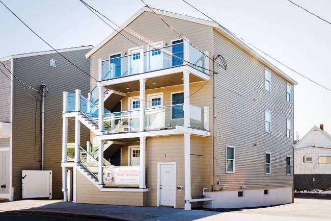 1 L St in Hampton, NH - Building Photo - Building Photo