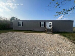 302 Sparrow Ln in Kyle, TX - Building Photo - Building Photo