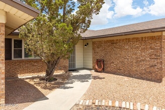 3021 Fierro Dr in El Paso, TX - Building Photo - Building Photo