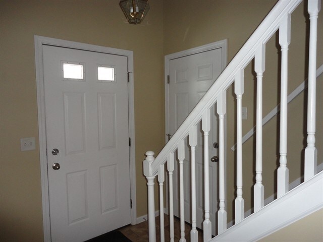 1342 Shannon Ln in Xenia, OH - Foto de edificio - Building Photo