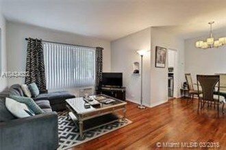 3015 Seville St-Unit -3 in Fort Lauderdale, FL - Building Photo - Building Photo