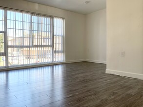 Normandie Apartments in Los Angeles, CA - Building Photo - Building Photo