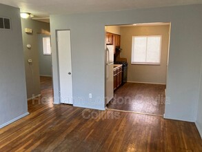 1213 Chambers Rd-Unit -Apt F in Ferguson, MO - Building Photo - Building Photo