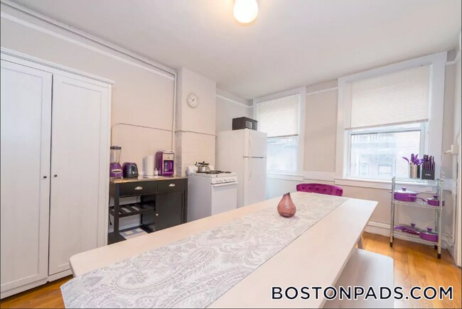 161 Endicott St, Unit 2R in Boston, MA - Building Photo - Building Photo