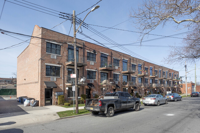 538 E 87th St in Brooklyn, NY - Foto de edificio - Building Photo