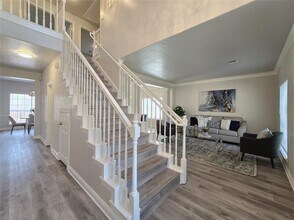 11125 Savin Hill Ln in Austin, TX - Building Photo - Building Photo