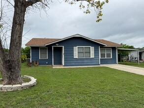 2403 Ave D in Brownwood, TX - Building Photo - Building Photo