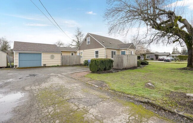 836 Eldin Ave SE in Salem, OR - Building Photo - Building Photo