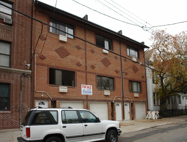 2751 Creston Ave in Bronx, NY - Building Photo - Building Photo