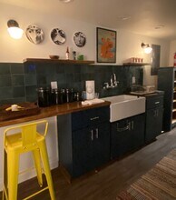 3925 SE Harold St, Unit Woodstock Apartment in Portland, OR - Foto de edificio - Building Photo