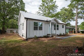 888 Oglethorpe Ave in Athens, GA - Building Photo - Building Photo