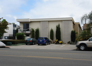 1254 Robinson Ave in San Diego, CA - Building Photo - Building Photo