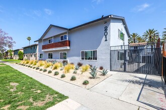 Wakefield Apartment Homes in Anaheim, CA - Building Photo - Building Photo