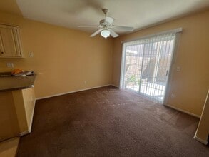 1604 Coyote Run Dr in Henderson, NV - Building Photo - Building Photo