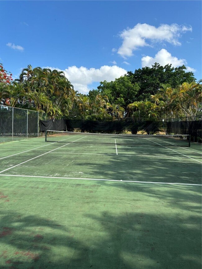 13255 SW 88th Ln in Miami, FL - Building Photo - Building Photo