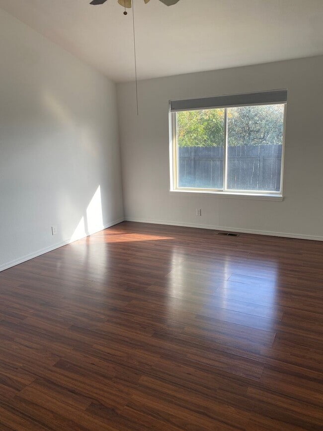 property at 4201 Cove W Dr