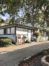 213 Ladera St in Santa Barbara, CA - Building Photo - Building Photo