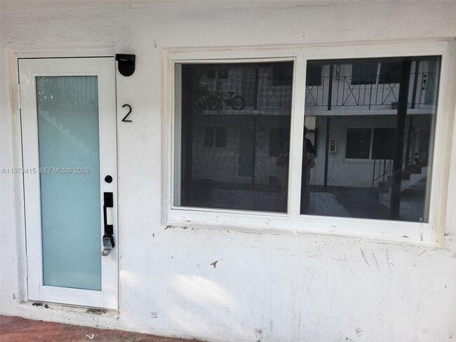 1150 NW 1st Pl in Miami, FL - Building Photo - Building Photo