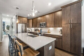 383 Pratt Dr SE in Atlanta, GA - Building Photo - Building Photo