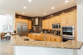 7381 Summer Duck Way in North Las Vegas, NV - Building Photo - Building Photo
