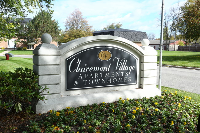 Clairemont Village Apartments and Townhomes photo'