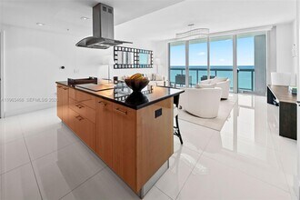 6899 Collins Ave in Miami Beach, FL - Building Photo - Building Photo