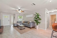 2248 Winchester Dr in Dunedin, FL - Building Photo - Building Photo