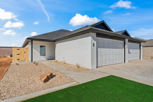 4106 Trenton Ave in Lubbock, TX - Building Photo - Building Photo