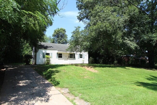 725 Lucas St in Rock Hill, SC - Building Photo - Building Photo