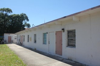 512 19th St in West Palm Beach, FL - Building Photo - Building Photo