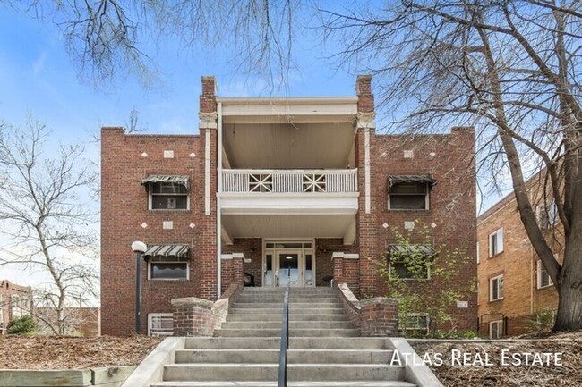property at 970 N Pearl St