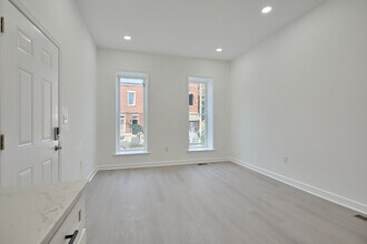 1931 McCulloh St, Unit #1 in Baltimore, MD - Foto de edificio - Building Photo