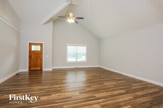 3641 Cochran Rd in Gainesville, GA - Building Photo - Building Photo