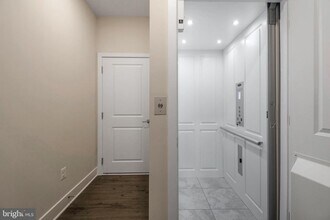 7960 -B Potter Pl in Elkridge, MD - Building Photo - Building Photo