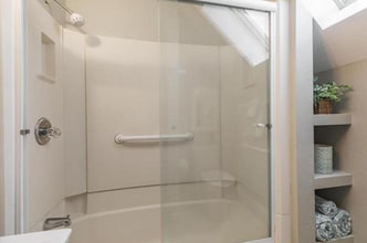 1555 Lincoln Ave in Capitola, CA - Foto de edificio - Building Photo