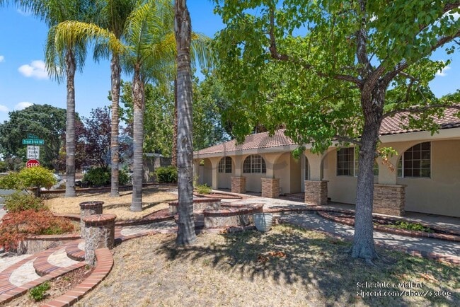 1400 Arkell Rd in Walnut Creek, CA - Building Photo - Building Photo