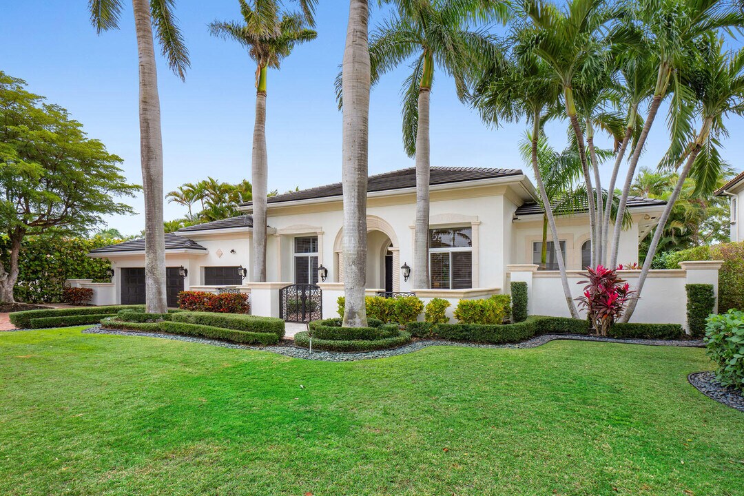 2166 W Silver Palm Rd in Boca Raton, FL - Building Photo