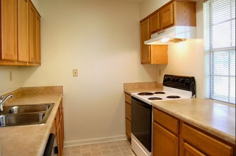 Flairwood Apartments in Memphis, TN - Foto de edificio - Building Photo