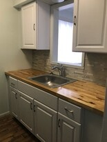 Campus Park Apartments in Flint, MI - Building Photo