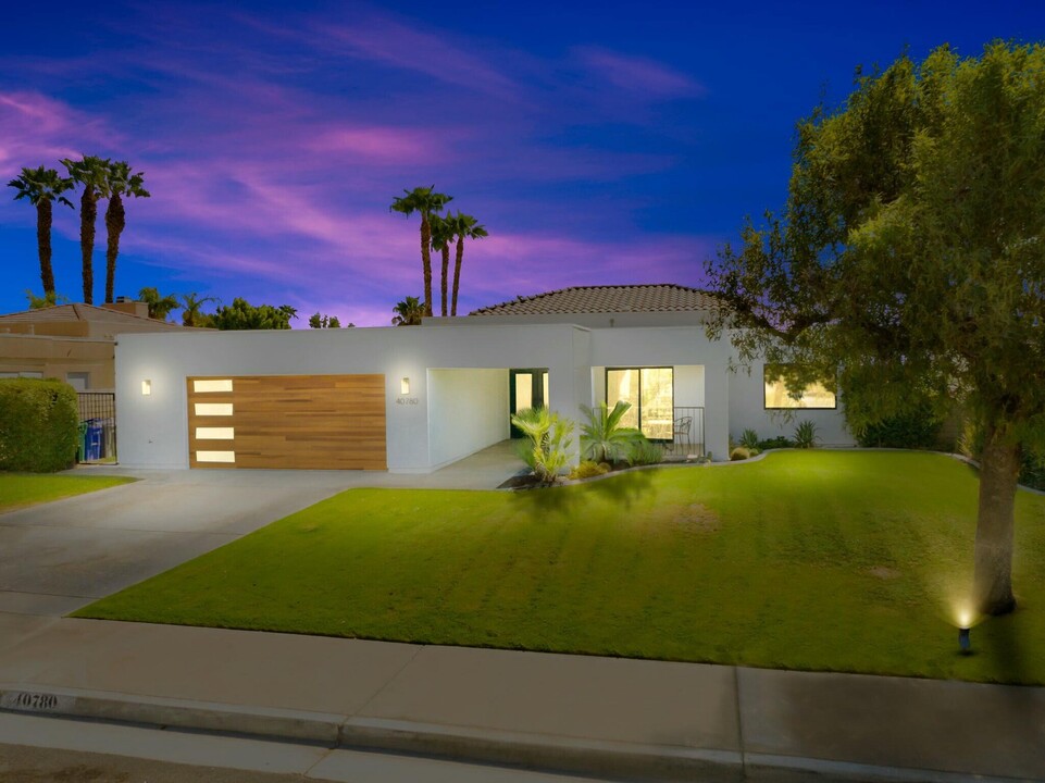 40780 Centennial Cir in Palm Desert, CA - Building Photo