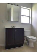 1169 Lake McGregor Dr in Ft. Myers, FL - Building Photo - Building Photo