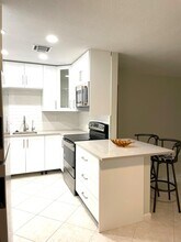 185 Burgandy Way in Delray Beach, FL - Building Photo - Building Photo