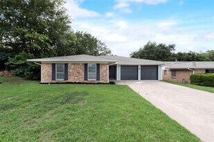 5504 Whitman Ave in Fort Worth, TX - Building Photo